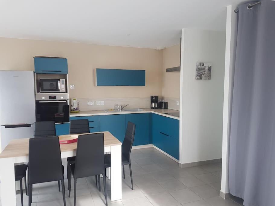 Maison Au Calme 2 A 300 M De La Plage 2 Chambres ลาโกตินิแยร์ ภายนอก รูปภาพ