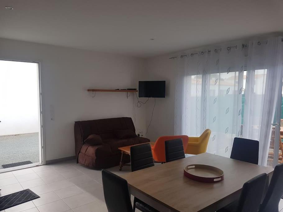 Maison Au Calme 2 A 300 M De La Plage 2 Chambres ลาโกตินิแยร์ ภายนอก รูปภาพ