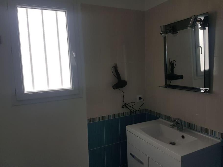 Maison Au Calme 2 A 300 M De La Plage 2 Chambres ลาโกตินิแยร์ ภายนอก รูปภาพ